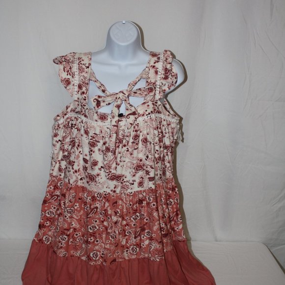 Absolutely FAMOUS Blouse - Picture 5 of 5